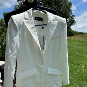 NWT Novaluxe Jasmina Tuxedo suit Blazer only color White Ivory size XS